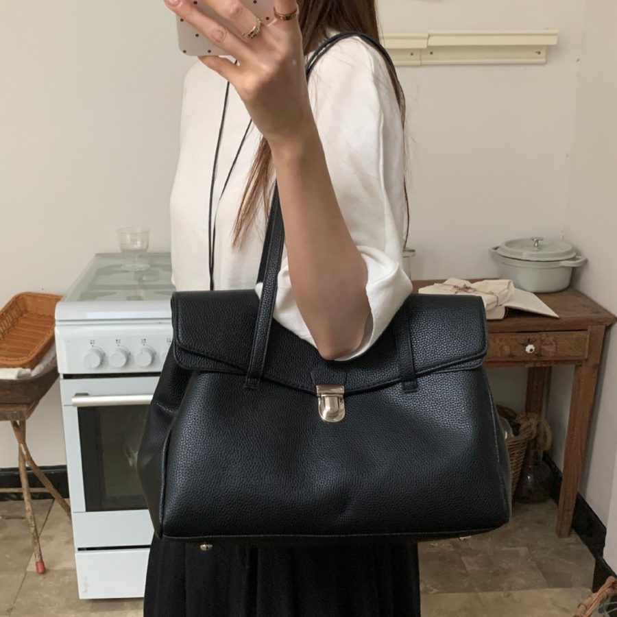Flap Shoulder Tote Bag view 4