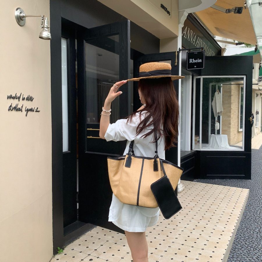 Woven Straw Shoulder Tote Bag view 3
