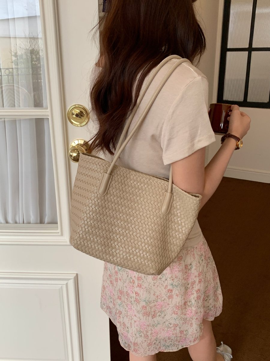 Woven Top-Handle Tote Beach Shoulder Bag view 8