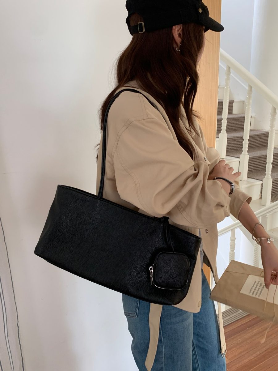 Tas Tote Anyaman Pegangan Atas Bahu Minimalis view 9