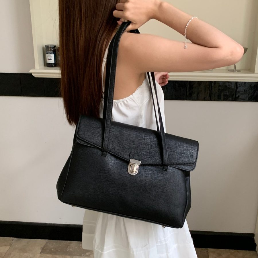 Flap Tote Bag Shoulder Large Minimalist view 3