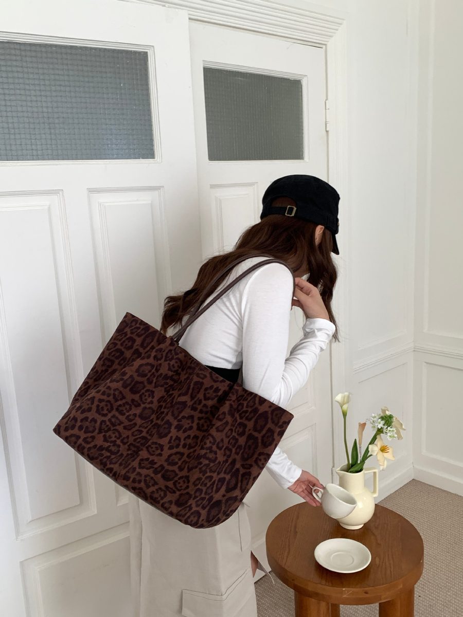 Suede Tote Bag Large Top-Handle Shoulder view 12
