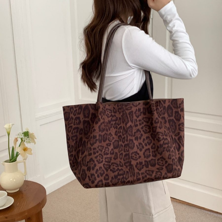 Leopard Print Tote Bag Large Top-Handle view 2
