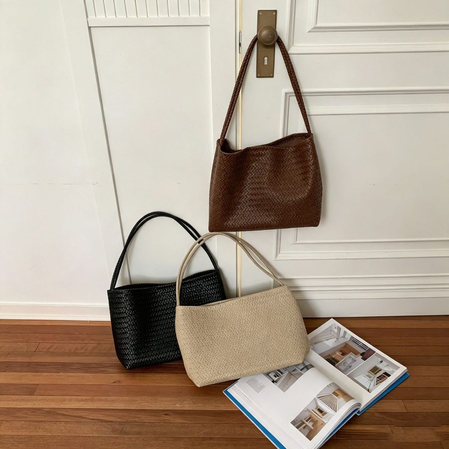 Woven Texture Shoulder Bag Soft Leather Minimalist