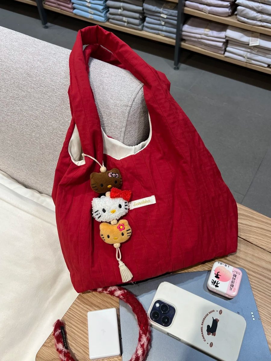 Red Pleated Canvas Shoulder Bag view 6