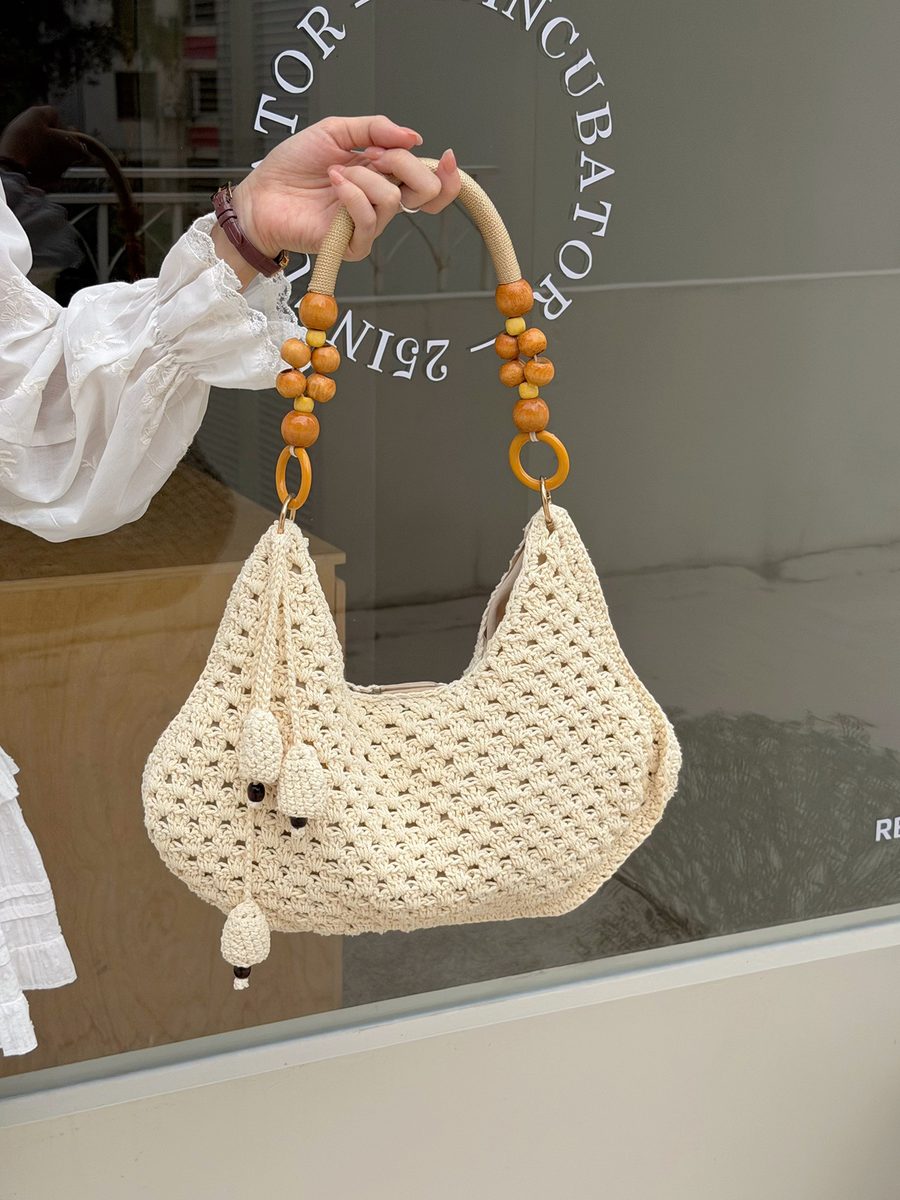 Tas Tote Rajut Manik Buatan Tangan Berlubang view 2