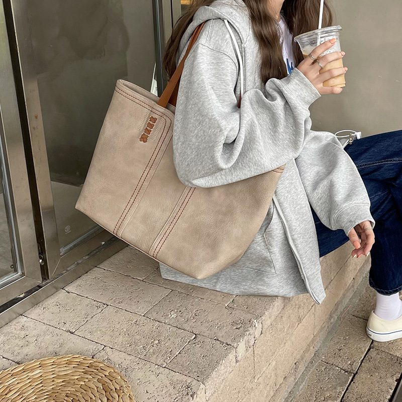 Tas Tote Bahu Gagang Atas Besar Kapasitas Retro Minimalis Stylish Versi Korea 2026 untuk Wanita view 2