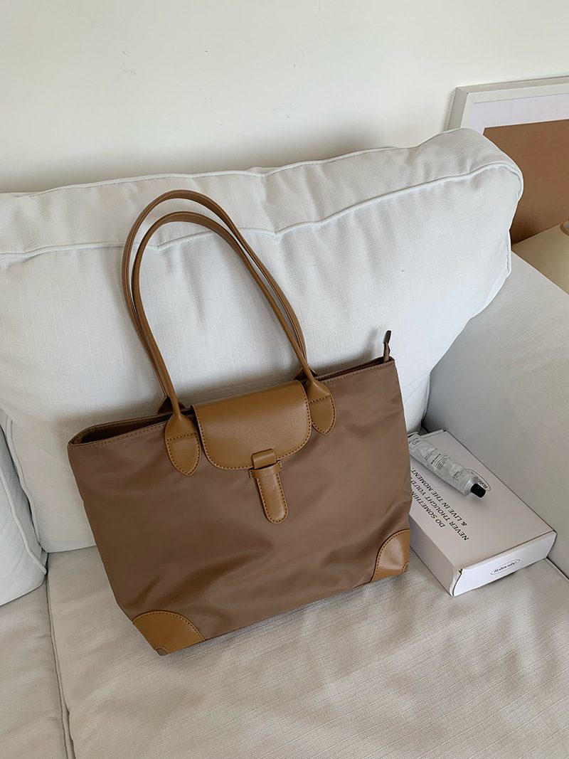 Tas Tote Nilon Besar view 7