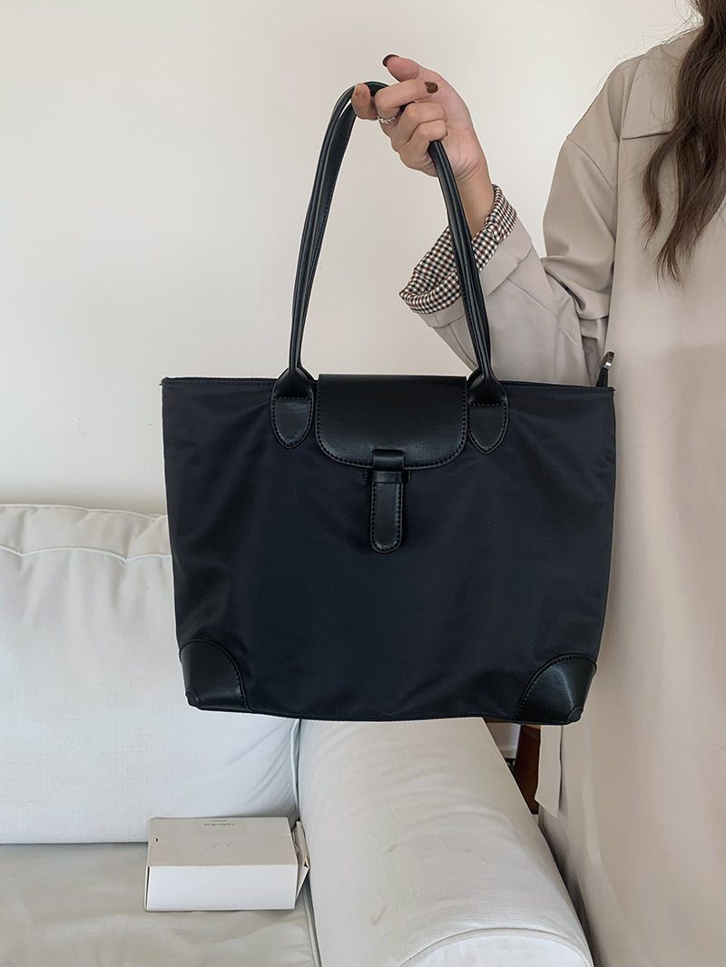 Tas Tote Nilon Besar view 8