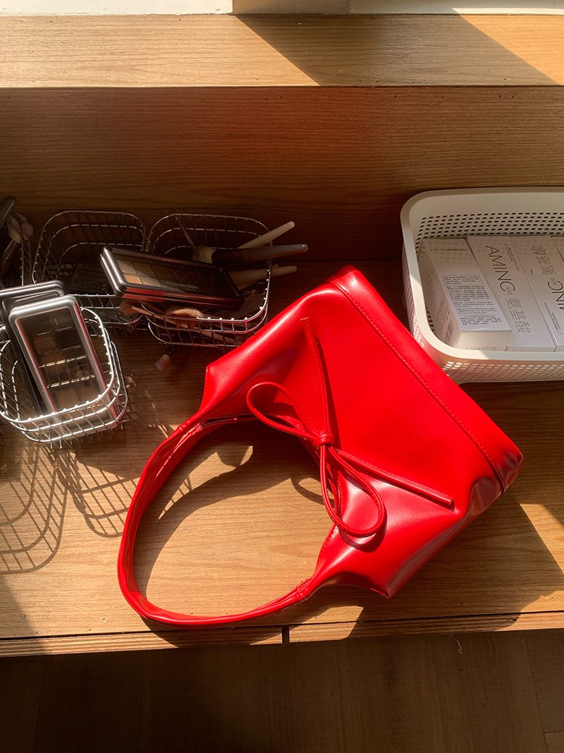 Sac à poignée supérieure avec nœud rouge pour femme view 5