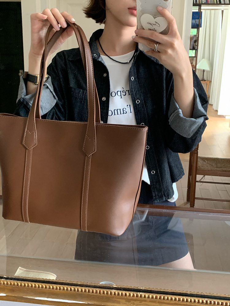 Tas Tote Besar Retro Bahu Wanita view 4