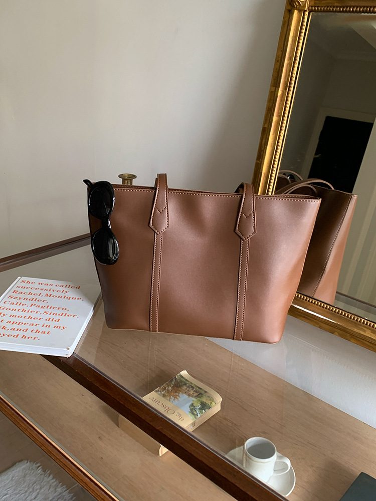 Tas Tote Besar Retro Bahu Wanita view 6