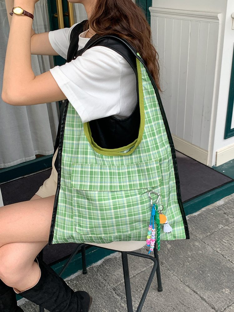 Tas Tote Besar Kanvas Motif Macan Tutul Wanita view 7